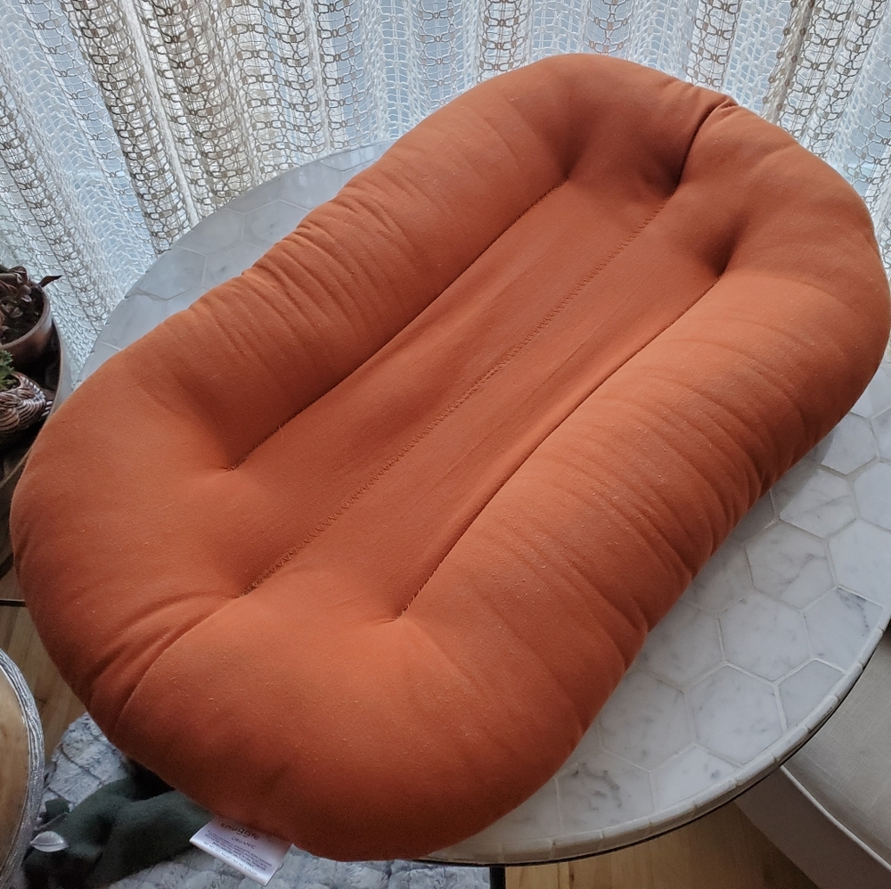 Snuggle Me Organic Gingerbread baby lounger